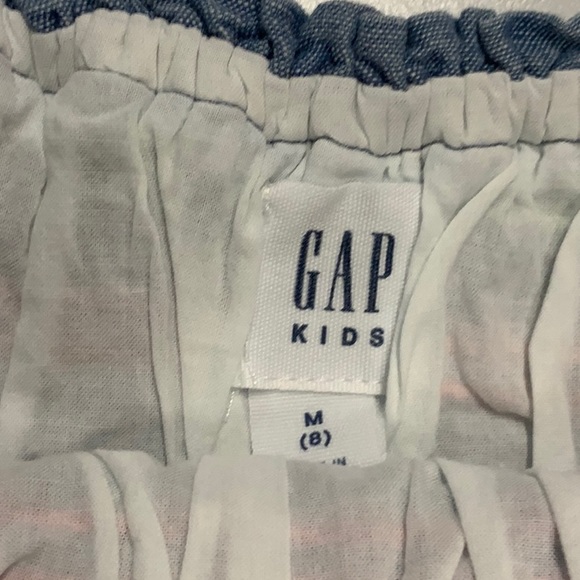 NWOT Gap smocked denim blouse - size M - Picture 3 of 3